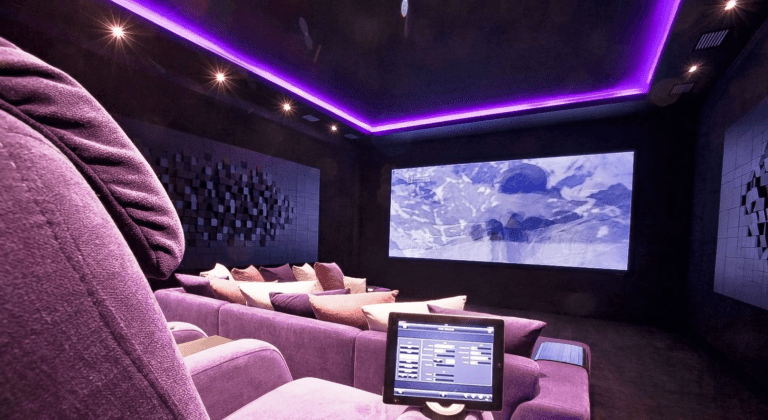 Read more about the article ما هو تصميم سينما منزلية