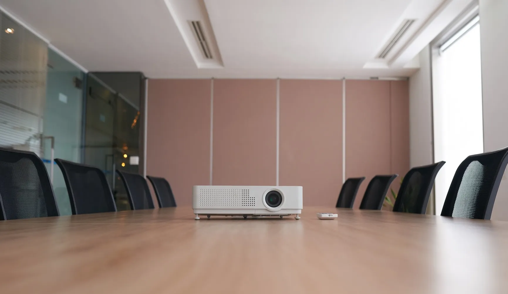 غرفة الاجتماعات غرفة الاجتماعات