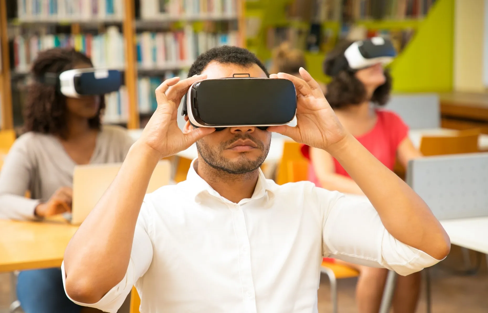 الواقع المعزز الواقع المعزز