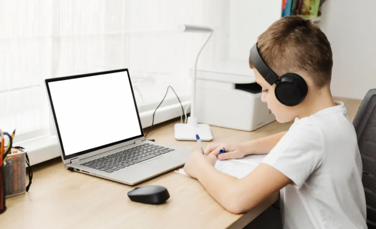 Read more about the article التعليم الافتراضي: التحول التكنولوجي في نظام التعلم