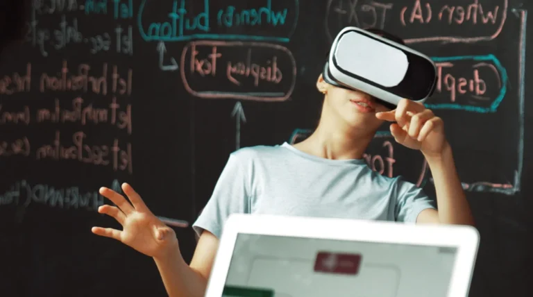 Read more about the article التعليم بالتكنولوجيا الحديثة: جيل جديد نظام تعليمي جديد